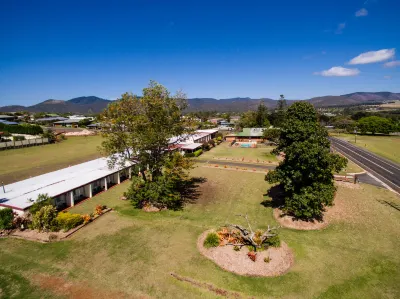 Atherton Motel Hotels in Yungaburra