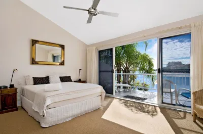 Skippers Cove Waterfront Resort