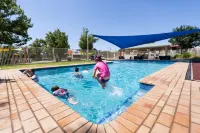 Nrma Dubbo Holiday Park - Swimmingpools