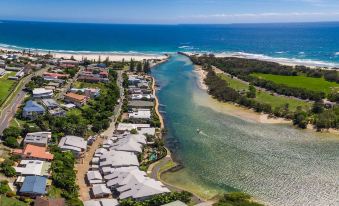 Sunrise Cove Holiday Apartments by Kingscliff Accommodation