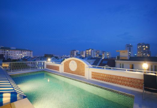 5. 센트럴 호텔 &..