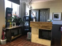 Jindy Inn