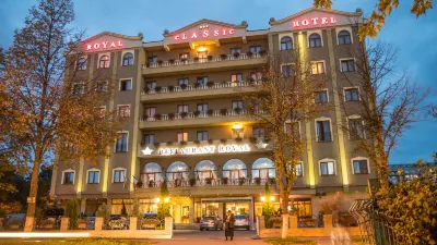 Royal Class Hotel Hotels near Stephanus Bathory