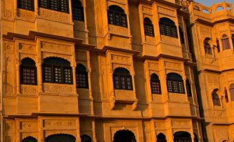 Hotel the Golden House