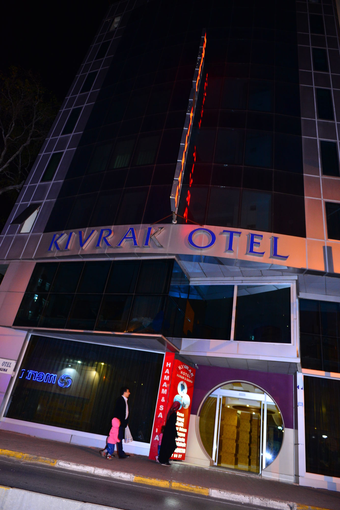 Kıvrak Hotel (Kivrak Hotel)