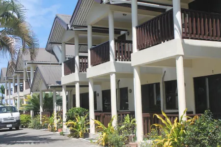 Shalini Garden Hotel & Apartments Отели в г. Yanuca Island