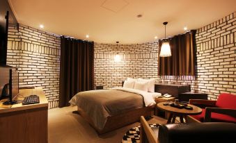 Hotel Soopil - Housity