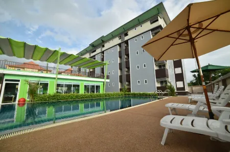 Gold Airport Suites Отели рядом с достопримечательностью «KMITL Stadium»