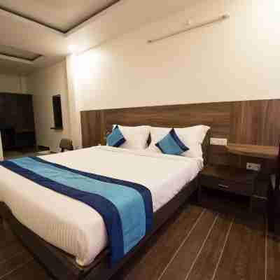 Eclat Suites Mint Gomti Nagar Rooms