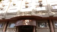 Hotel Arch Manor Deluxe Hotels near Bhopal junction Railway Station