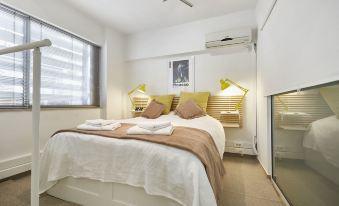 Chloe Boutique Apartments