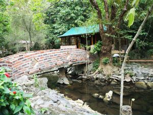 龍富恩家庭旅館