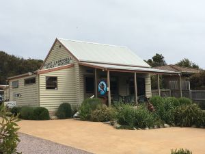 Port Campbell Guesthouse & Flash Packers