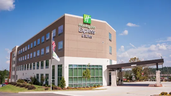 Holiday Inn Express & Suites Birmingham North - Fultondale