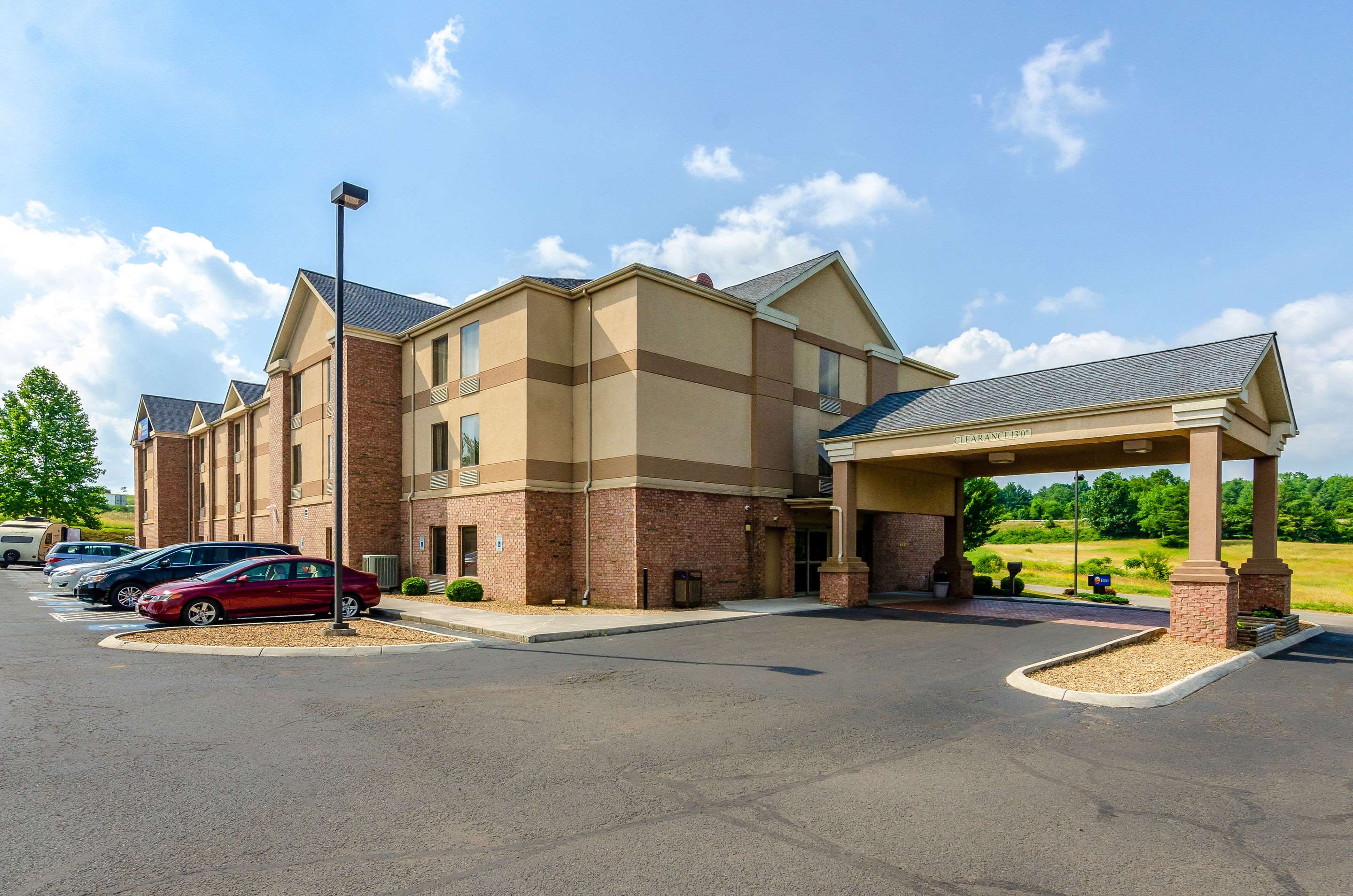 Comfort Inn & Suites Christiansburg I-81