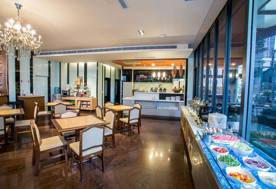 Huang Shin Business Hotel - Shang An Over view