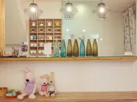Meter 2 Hostel-Qingnian โรงแรมในไถหนาน