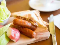 Sun Shine Bed and Breakfast Hotels near Feng Chui Sha