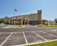 Comfort Inn & Suites Dothan East Hotels in Dothan