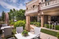 Areti Suites Hotels in Akrotiri