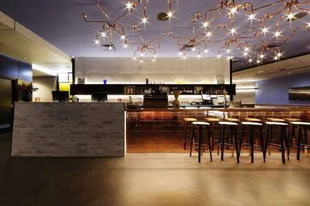Alpha Mosaic Hotel Fortitude Valley Brisbane Отели рядом с достопримечательностью «Cloudland»