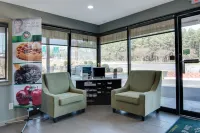 Quality Inn & Suites Athens University Area فنادق في Oconee County