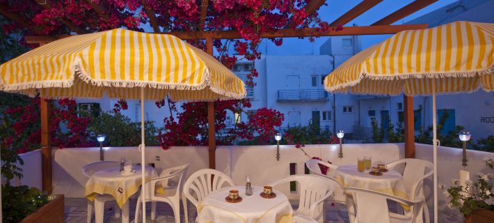 Marisa Rooms Hotels in Paros