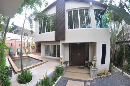 Baan Khao Hua Jook