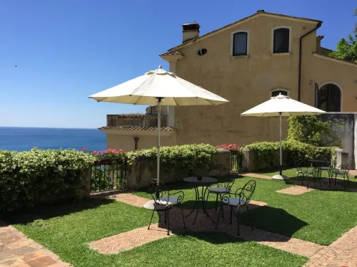 Palazzo Suriano Heritage Hotel Hotels in Vietri Sul Mare