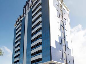 Astron Suites Sao Jose Dos Pinhais by Nobile