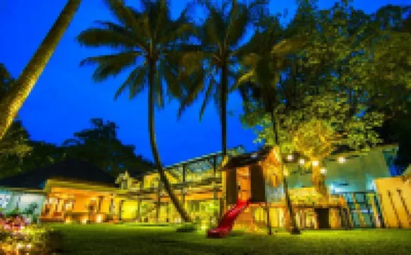 Beehive Boutique Hotel