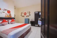 RedDoorz at Graha 99 Simomulyo Hotels in Sukomanunggal