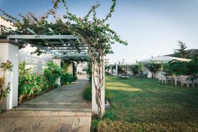 Kallisti Studios & Apartments