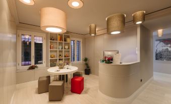 Rhea Silvia Luxury Navona