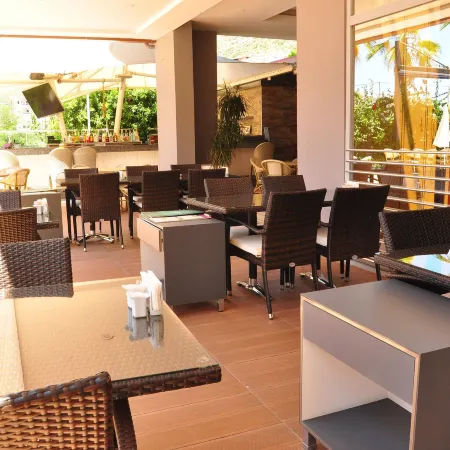 Vega Green Apart Hotel