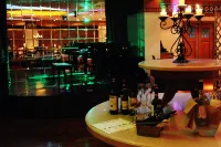 Cosmonaut - Bar
