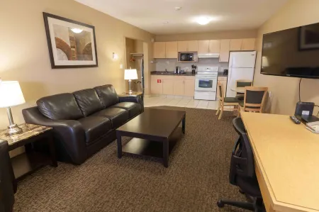 Bcminns - Fort McMurray - Rusty's Отели в г. Форт Макмюррей