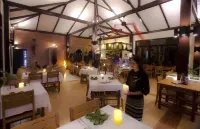 Thanakha Inle Hotel - Bares