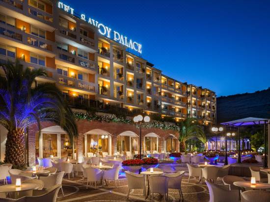Hotel Savoy Palace Tonellihotels Reviews For 4 Star Hotels In Riva Del Garda Trip Com