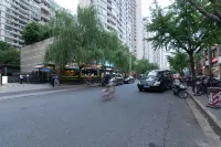 Shanghai Kuke Zhishang Hotel (Nanjing West Road Subway Station Store)