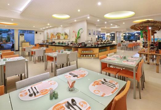 HARRIS HOTEL & RESIDENCES RIVERVIEW KUTA BALIHotel Overview