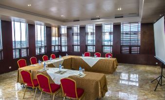 Golden Tulip Essential Lagos Airport Hotel