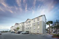 Extended Stay America Select Suites - Fort Myers Hotel dekat Hodges University