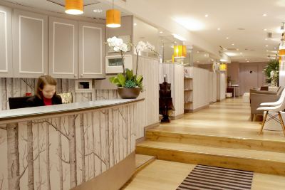 フロントデスク ホテル コーマルティン オペラ アストテルの写真