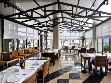 Mercure Sao Caetano do Sul Отели в г. Сан-Каэтану-ду-Сул