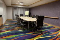 ฮอลิเดย์ อินน์ เอ็กซ์เพรส โรงแรม & สวีท ร็อค สปริงส์ กรีน ริเวอร์ บาย IHG - 3 ดาว