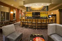 Holiday Inn & Suites MAPLE GROVE NW MPLS-ARBOR LKS by IHG - bar
