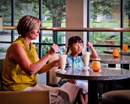 Holiday Inn ARLINGTON AT BALLSTON by IHG Makanan Photos