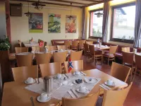 Hotel Zur Burg Nürburg Hotels in Herresbach