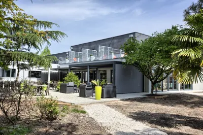 Logis Hotel Restaurant & Spa Au Comte d'Ornon Hotels in Gradignan
